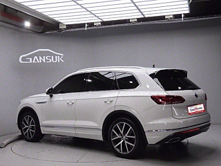 VOLKSWAGEN TOUAREG 2020