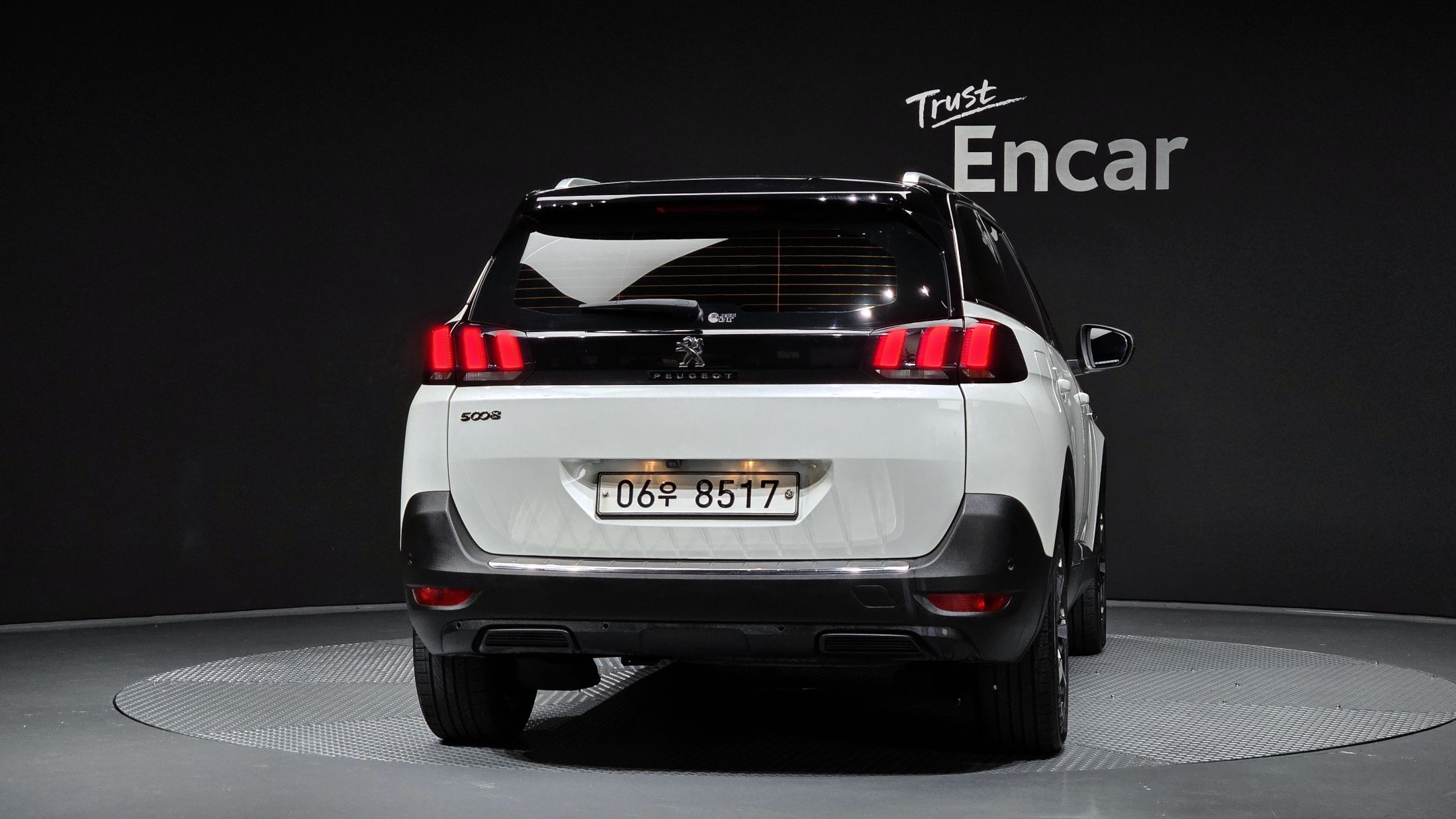 PEUGEOT 5008 2019