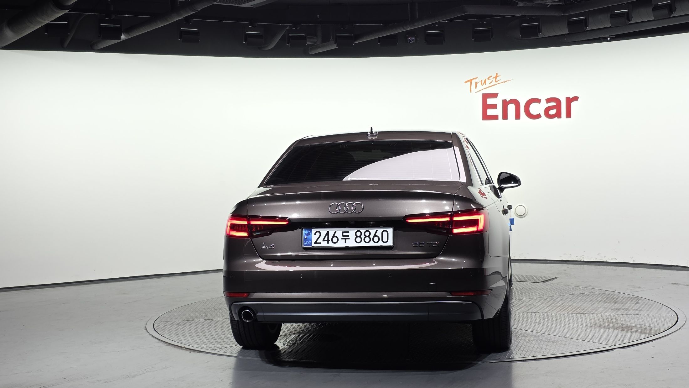 AUDI A4 B9 2018
