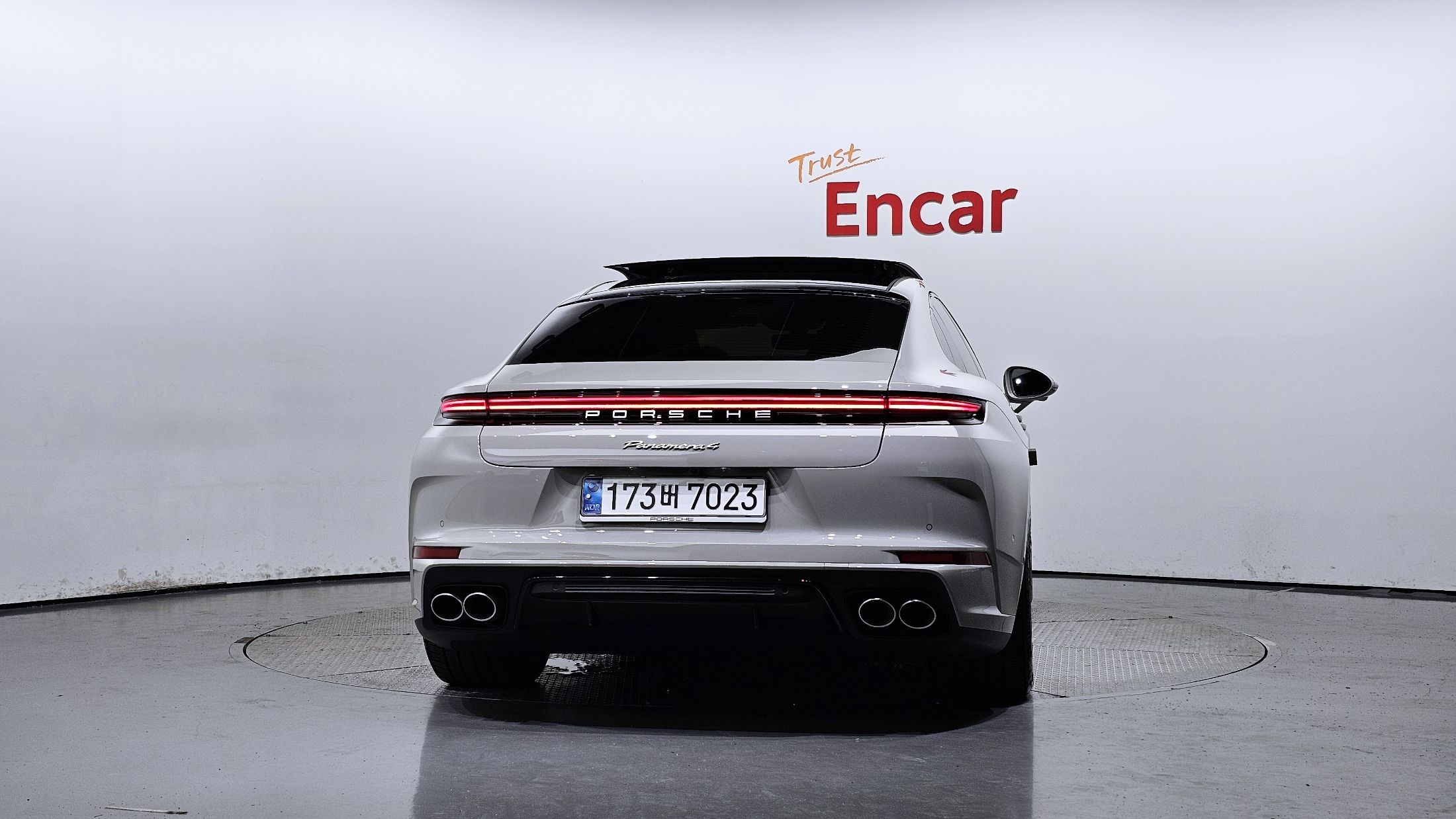 PORSCHE PANAMERA 972 2024