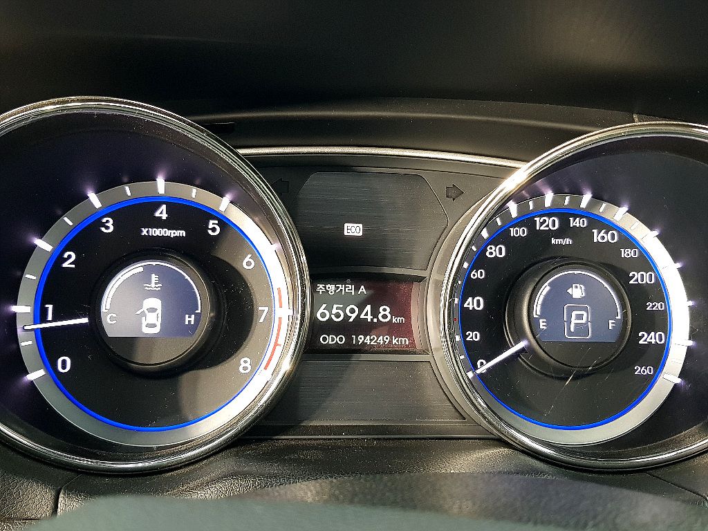 HYUNDAI SONATA YF 2010