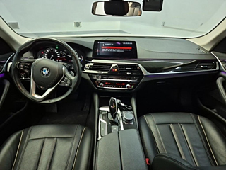 BMW 5-SERIES G30 2018