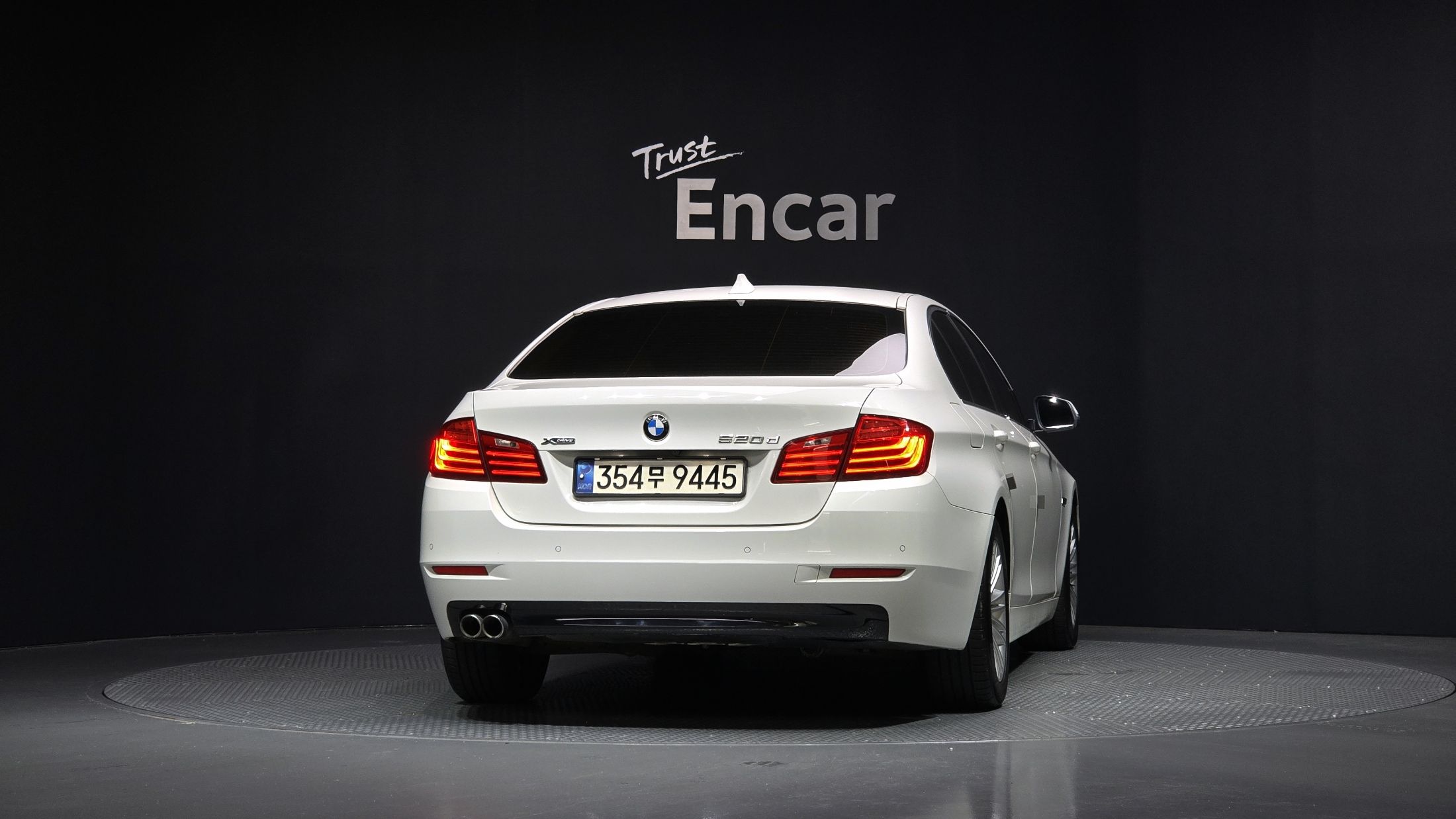 BMW 5-SERIES F10 2013