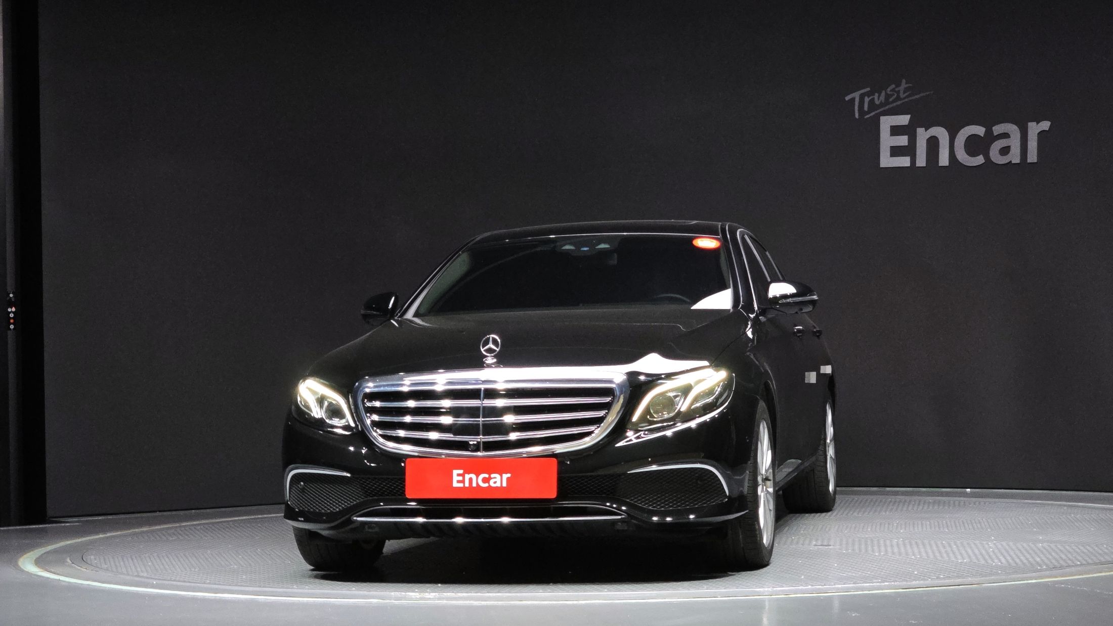 MERCEDES BENZ E-CLASS W213 2020