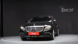 MERCEDES BENZ E-CLASS W213 2020