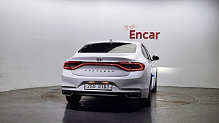 HYUNDAI GRANDEUR IG 2016