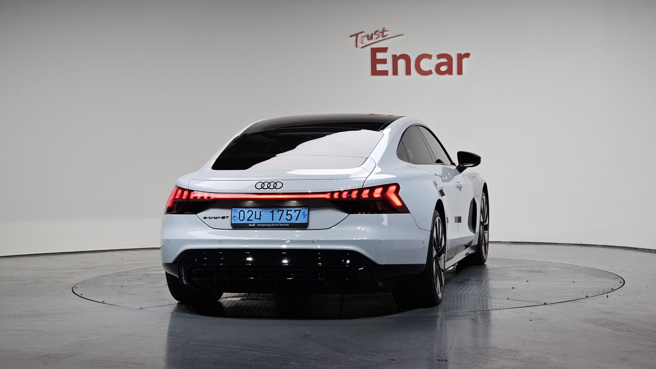 AUDI E-TRON 2022