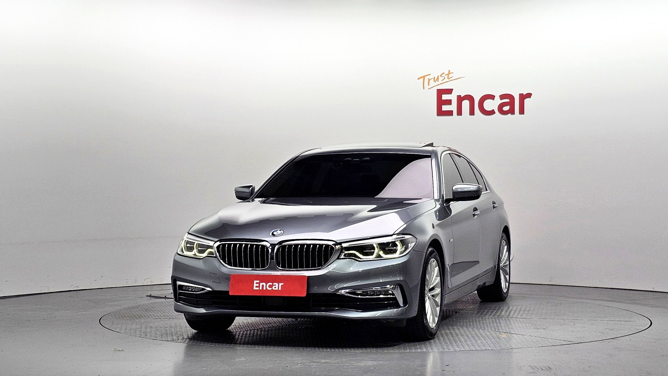 BMW 5-SERIES G30 2018