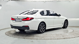 BMW 5-SERIES G30 2023