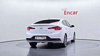 HYUNDAI AVANTE AD 2019