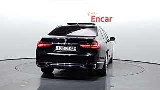 BMW 7-SERIES G11 2016