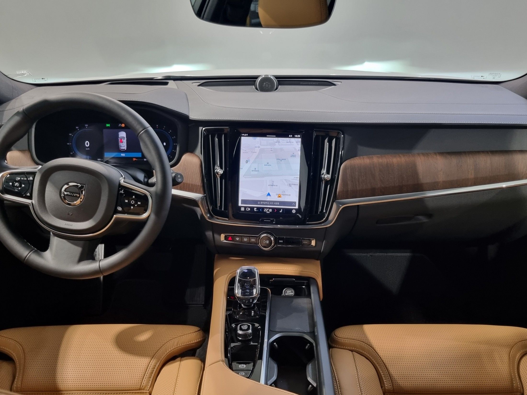 VOLVO V90 CROSS COUNTRY 2025