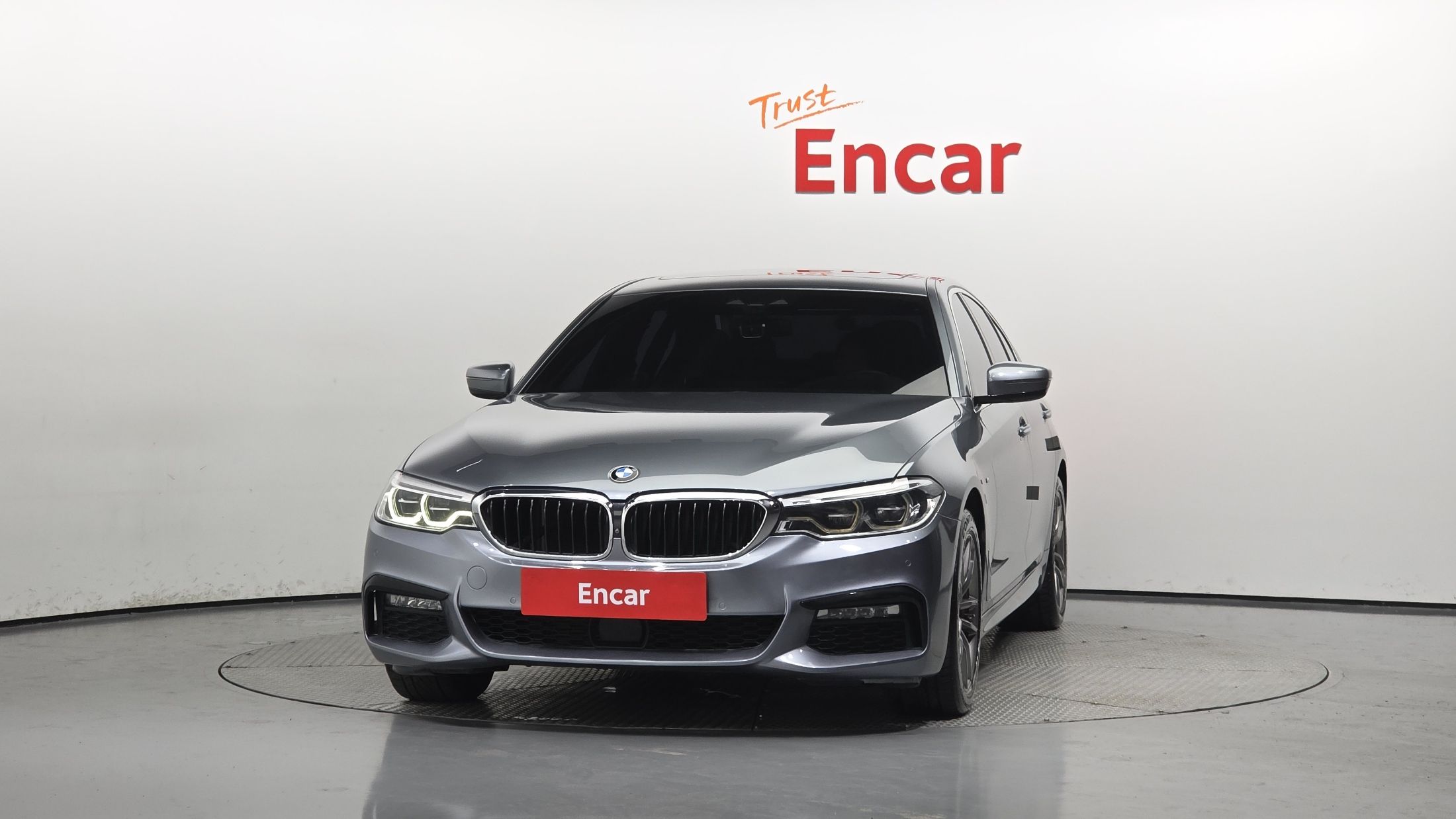 BMW 5-SERIES G30 2018