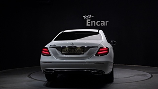 MERCEDES BENZ E-CLASS W213 2020