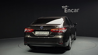 TOYOTA CAMRY XV70 2020