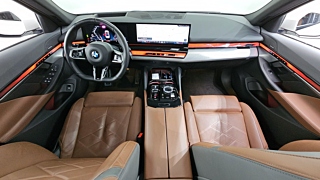 BMW 5-SERIES G60 2023