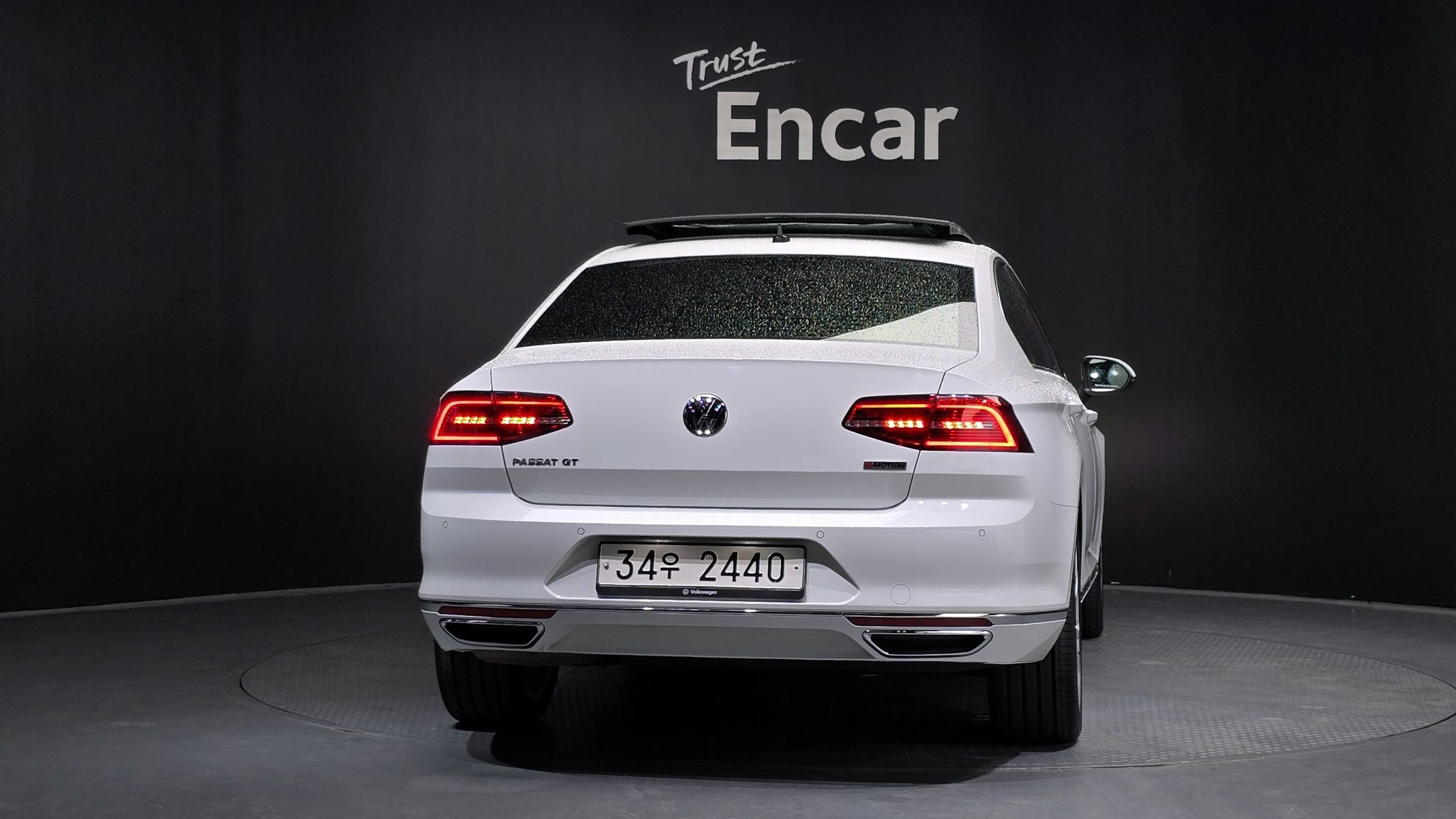 VOLKSWAGEN PASSAT GT B8 2018