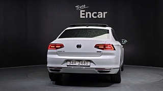 VOLKSWAGEN PASSAT GT B8 2018