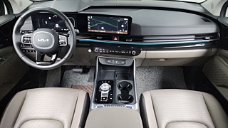 KIA CARNIVAL 2024