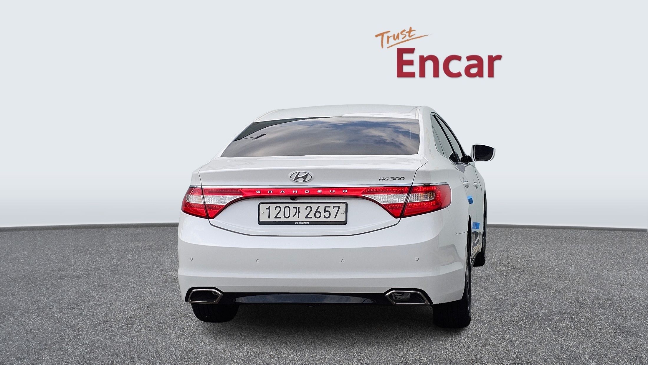 HYUNDAI GRANDEUR HG 2015