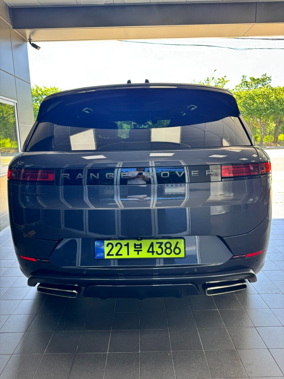 LAND ROVER RANGE ROVER SPORT 2025