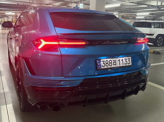 LAMBORGHINI URUS 2024