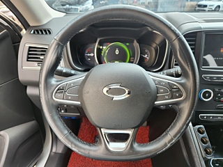SAMSUNG QM6 2019