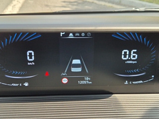 HYUNDAI STARIA 2022