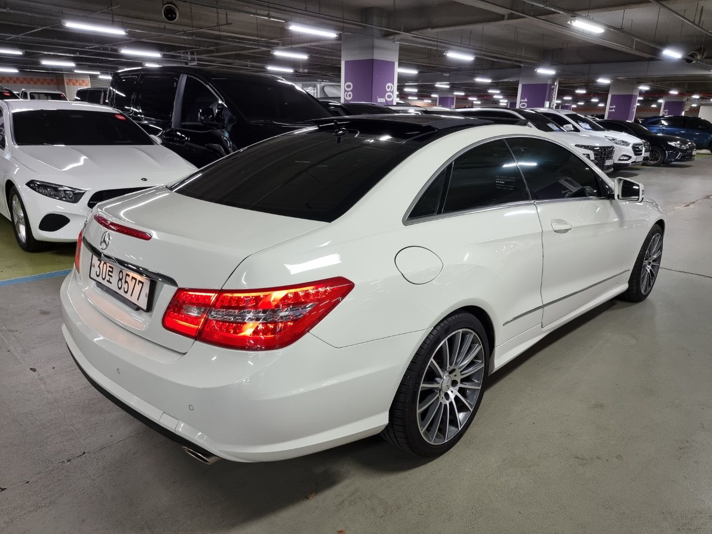 MERCEDES BENZ E-CLASS W212 2011