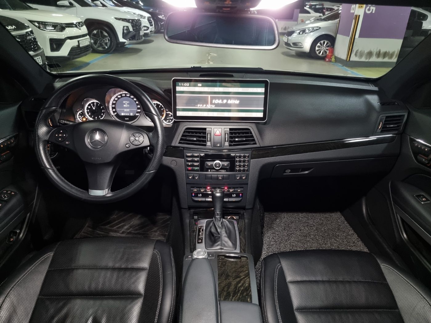 MERCEDES BENZ E-CLASS W212 2011