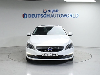 VOLVO V60 2016