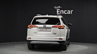 TOYOTA RAV4 2018