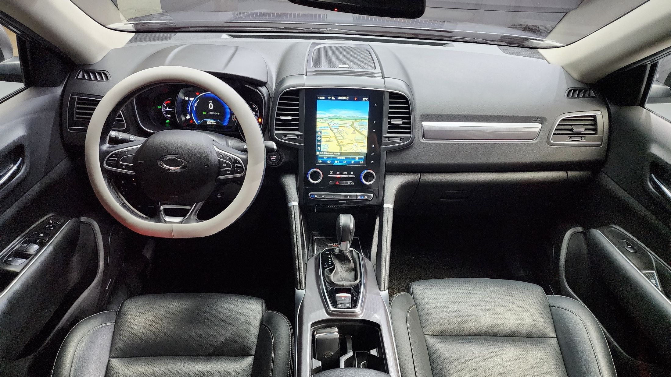 SAMSUNG QM6 2017