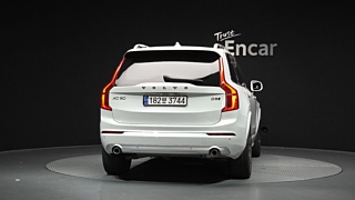 VOLVO XC90  2 GENERATION D5 Momentum 2019