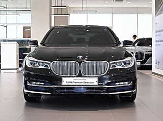 BMW 7-SERIES G11 2016