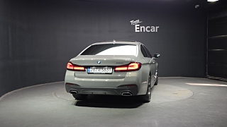 BMW 5-SERIES G30 2022