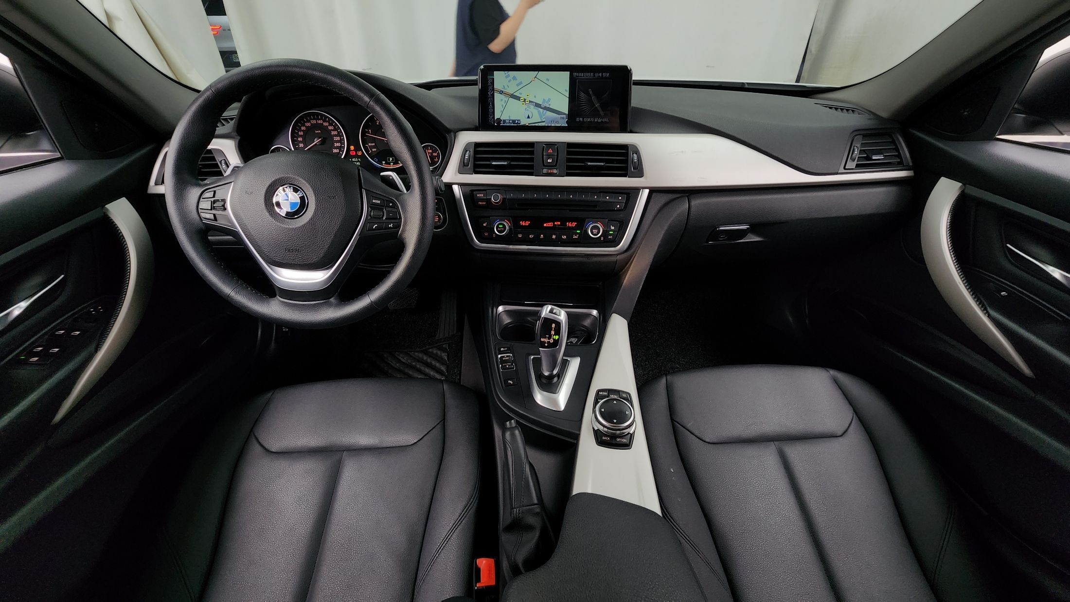 BMW 3-SERIES F30 2014