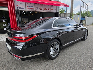 GENESIS G90 2019