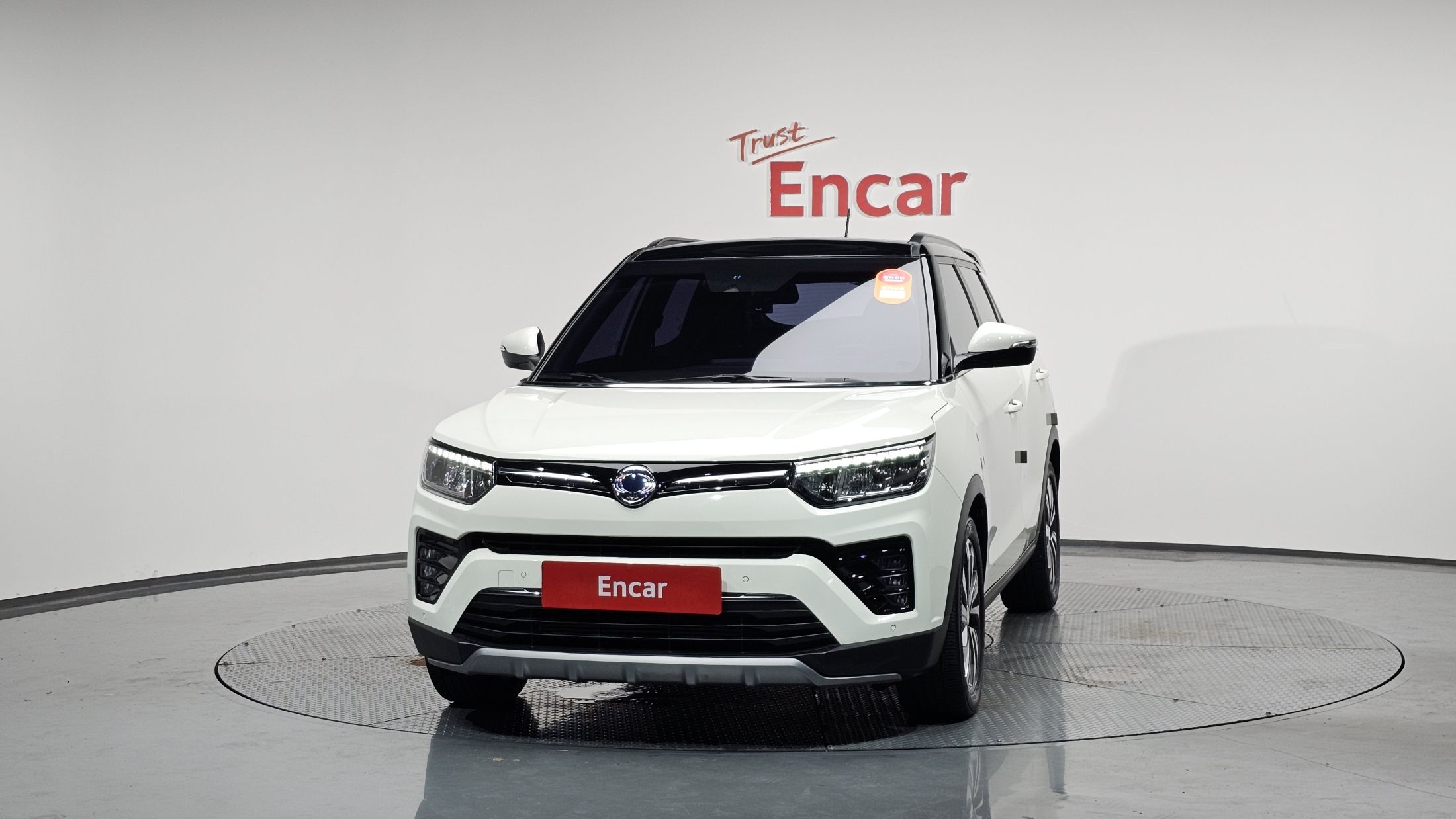 SSANGYONG TIVOLI VERY NEW 2019