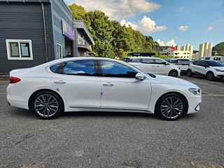 HYUNDAI GRANDEUR IG 2017