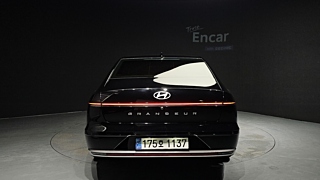 HYUNDAI GRANDEUR HYBRID GN7 2023