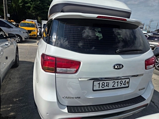 KIA CARNIVAL 2015