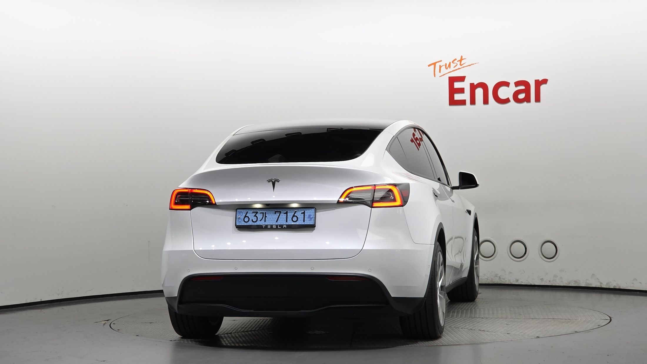 TESLA MODEL Y 2021