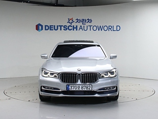 BMW 7-SERIES G11 2016