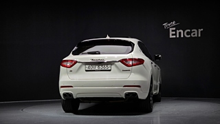 MASERATI LEVANTE 2018