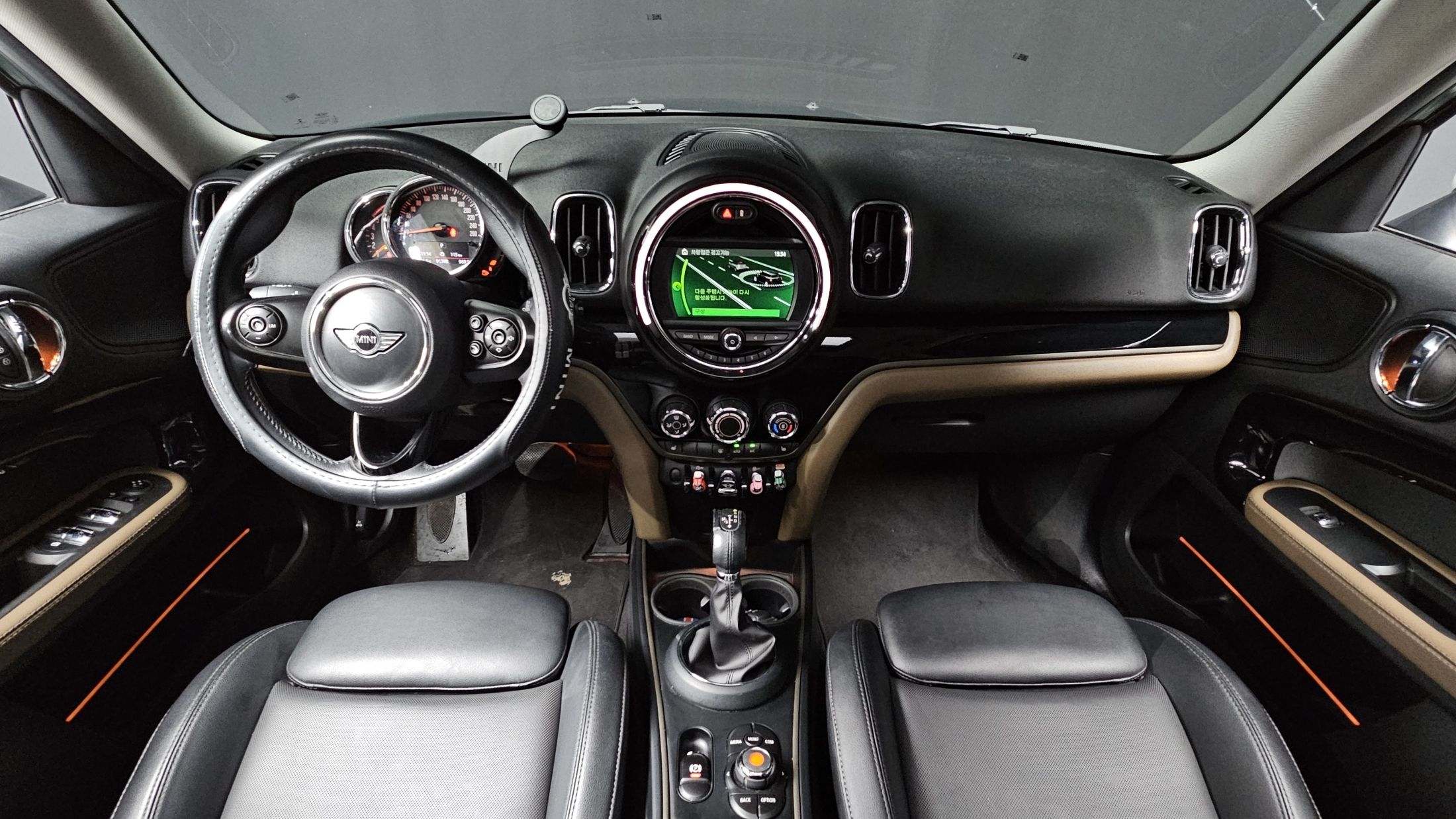 MINI COUNTRYMAN COOPER D 2018