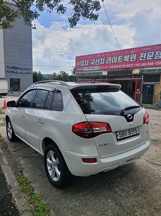 SAMSUNG QM5 2010