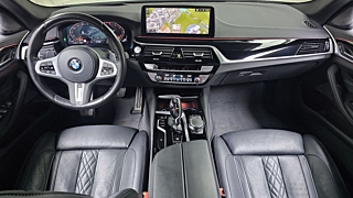 BMW 5-SERIES G30 2022