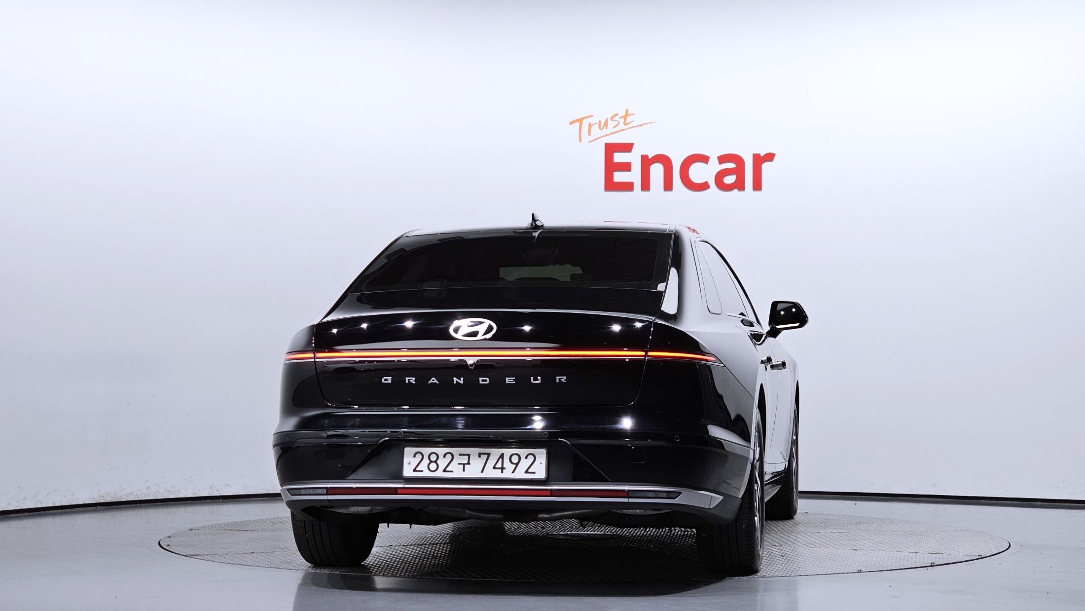 HYUNDAI GRANDEUR HYBRID GN7 2024