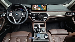 BMW 5-SERIES G30 2022